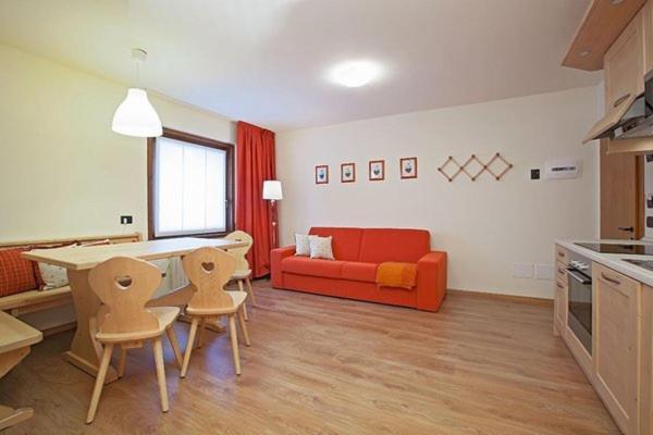 ליביניו Appartamenti Mottini Plaza מראה חיצוני תמונה